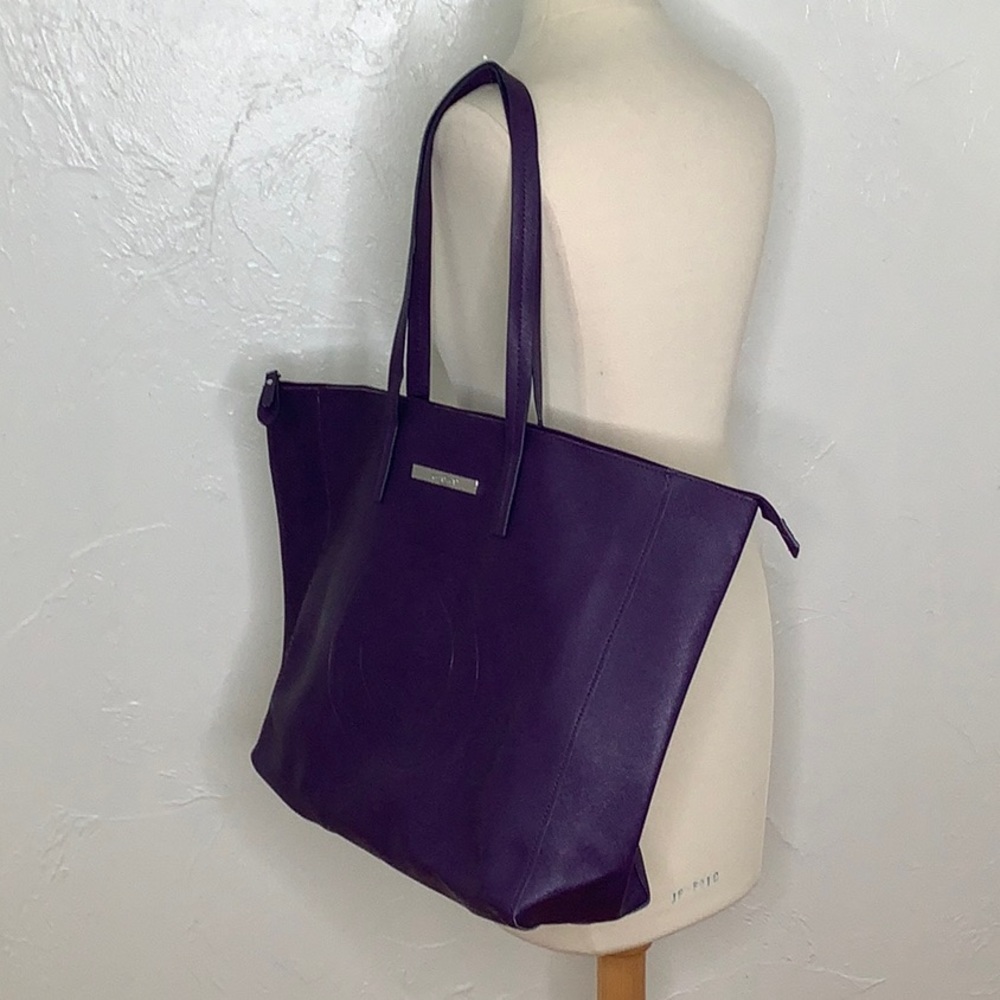 Monat Purple oversized top zippered shoulder purse bag & Cosmetic pouch NWOT - Picture 4 of 14